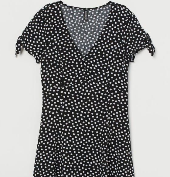 H&M v-neck dress - Picture 2 of 2